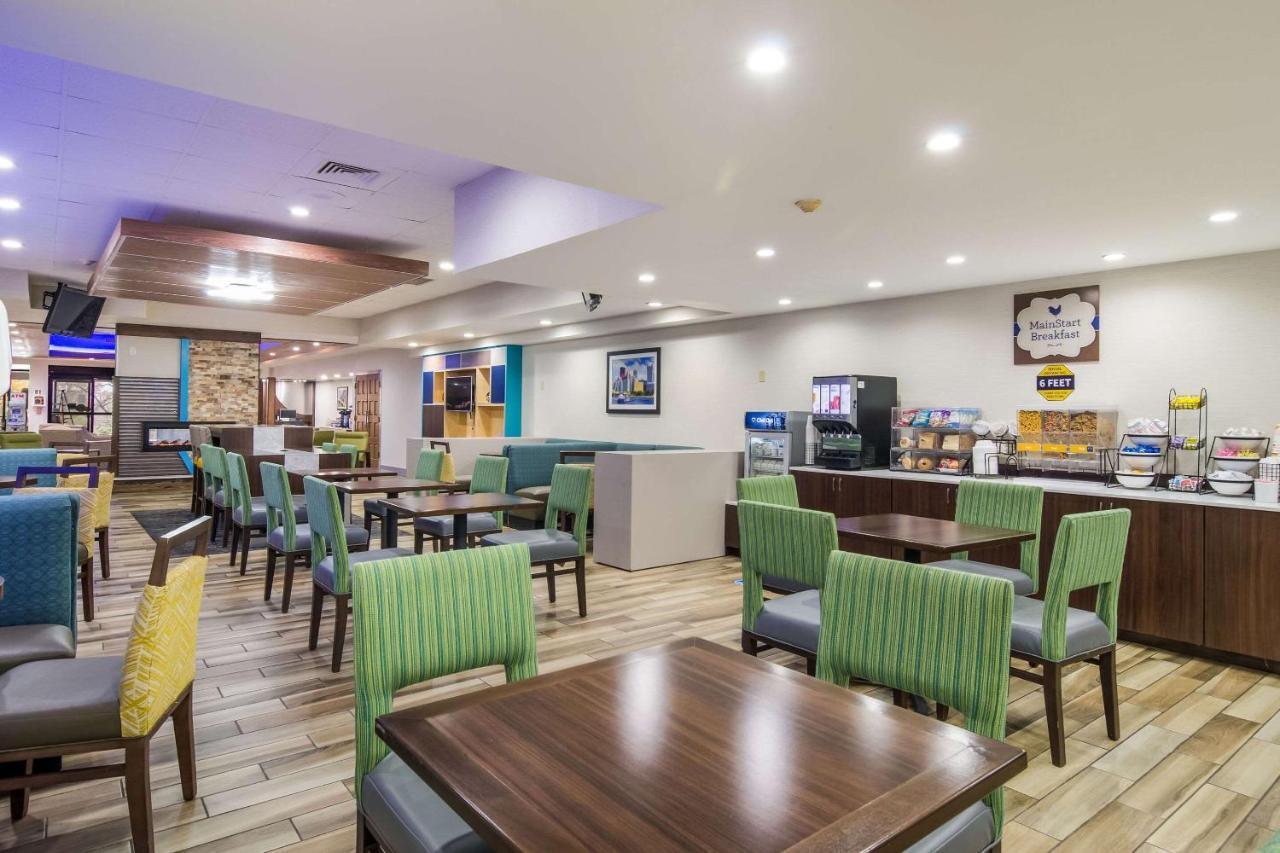 Montrose Hill Comfort Inn & Suites מראה חיצוני תמונה
