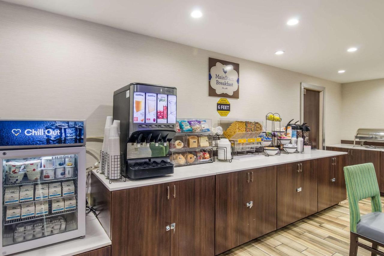 Montrose Hill Comfort Inn & Suites מראה חיצוני תמונה
