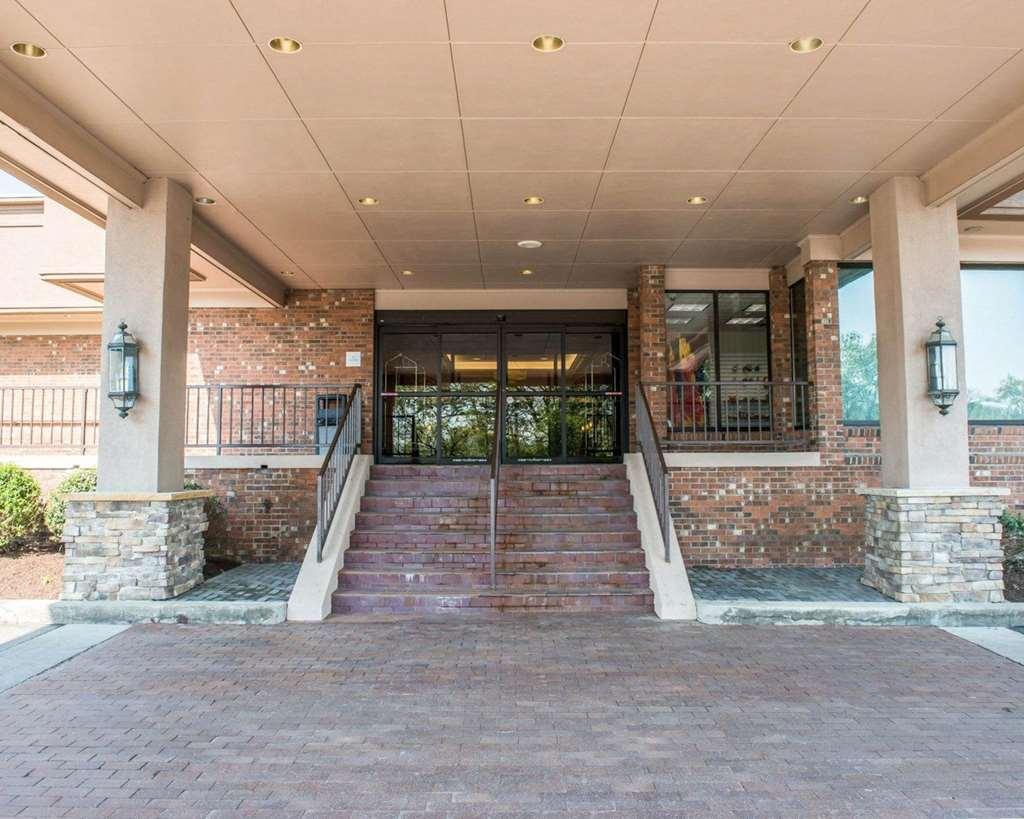 Montrose Hill Comfort Inn & Suites מראה חיצוני תמונה